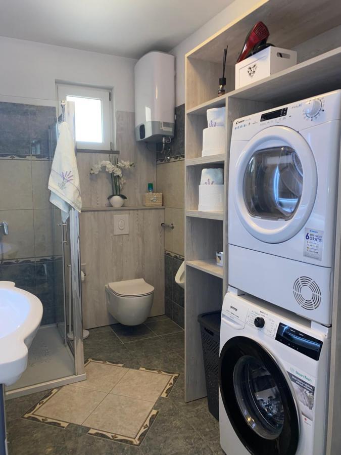 Villa Maris Dugopolje Eksteriør bilde
